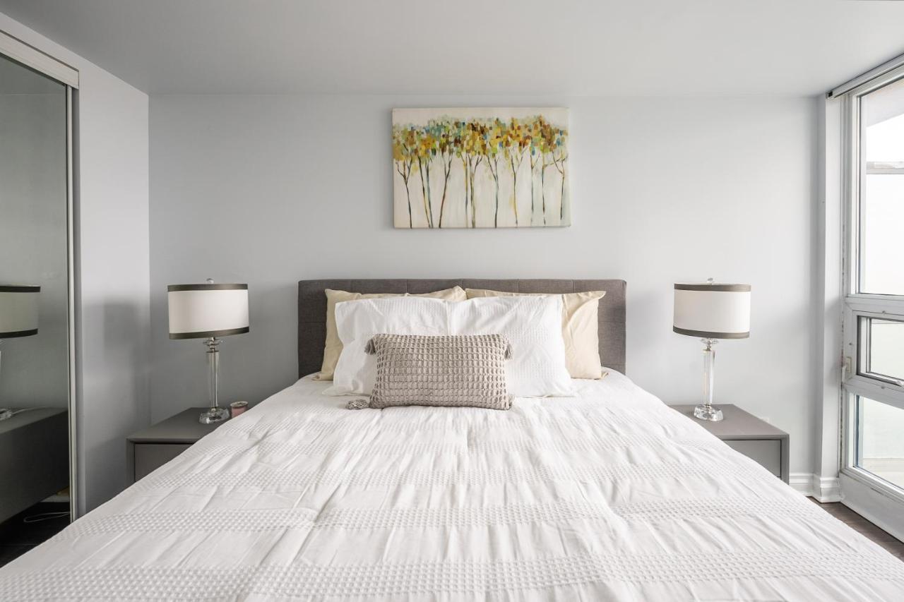 Globalstay Yonge St Condos Toronto Dış mekan fotoğraf